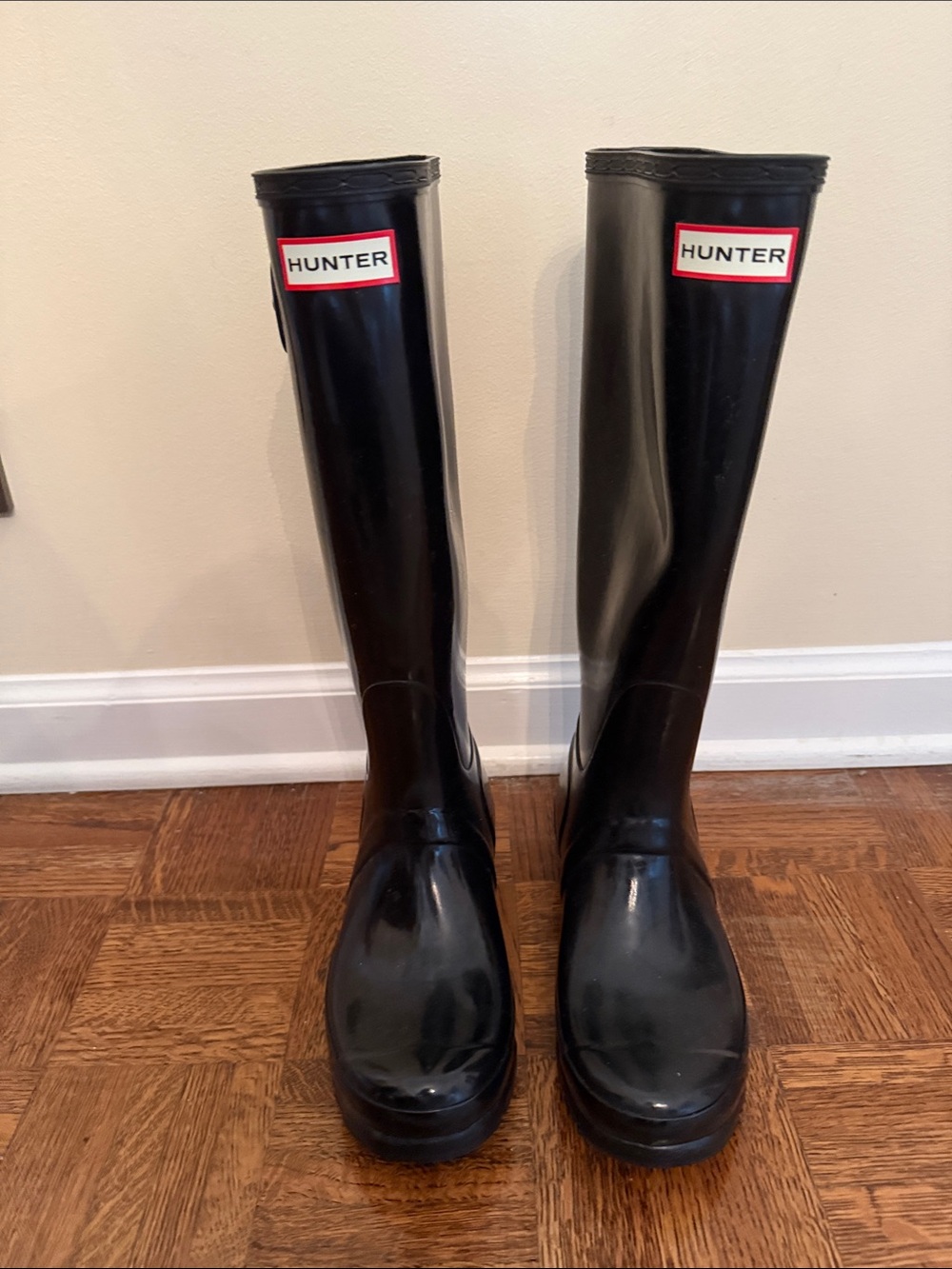 Hunter glossy tall rainboots 7